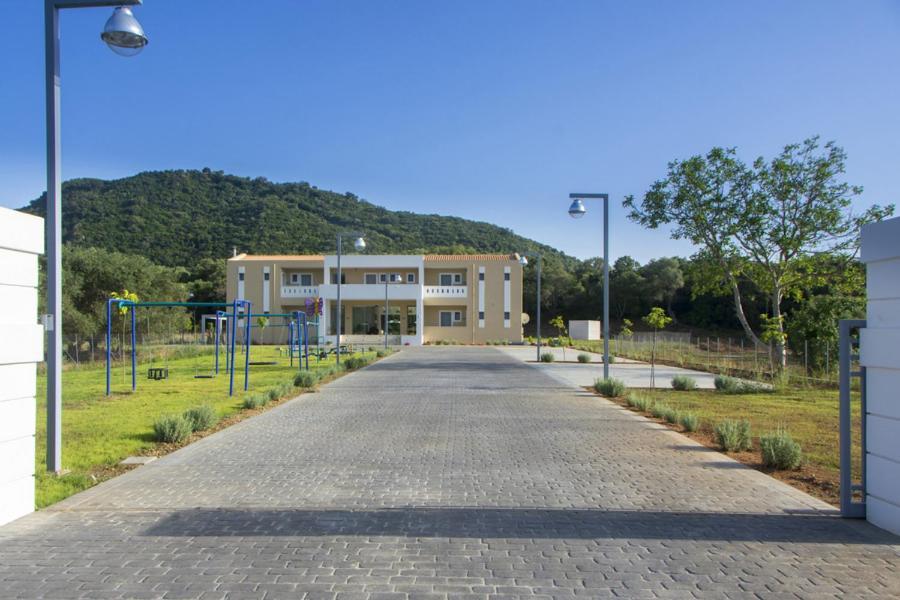 Olivista Hotel Пердіка Екстер'єр фото